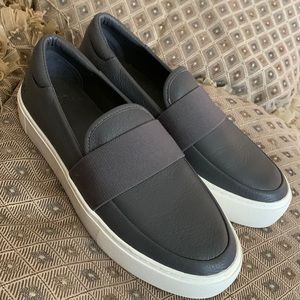 Ugg slip on shoe
